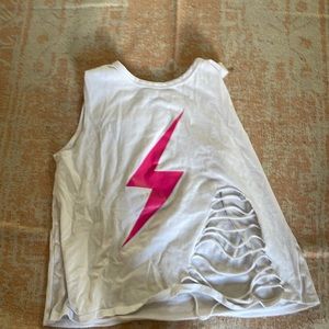 This muscle tank top is perfect for Summer .